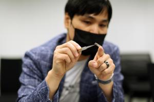 Woon-Hong Yeo and his research team have developed a new wireless, electronic vascular monitoring system - a smart stent.