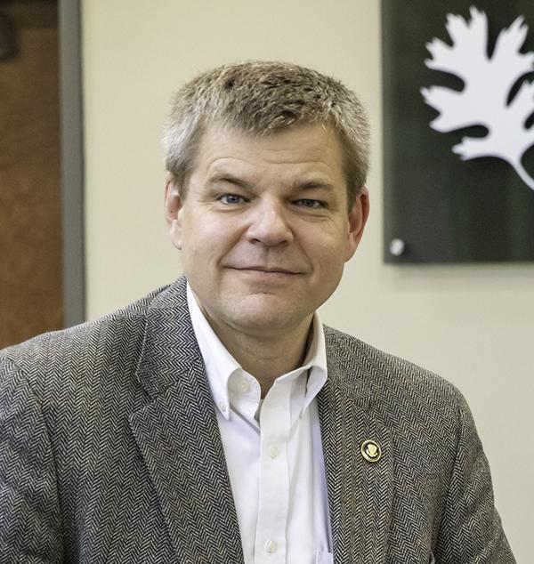 <p><strong>Thomas Kurfess</strong>, executive director of the Georgia Tech Manufacturing Institute and professor in the Woodruff School of Mechanical Engineering, has been selected to chair options for a national plan for smart manufacturing.</p>